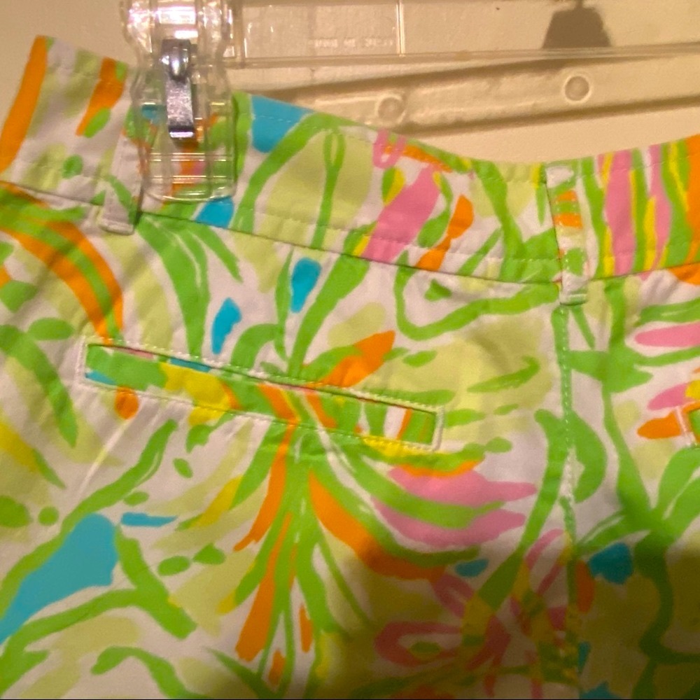 LILLY 🦩 PULITZER BUTTERCUP SHORTS SIZE 00 great condition. EUC 🌸 - Picture 7 of 12